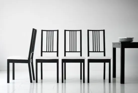 Традиционные дизайнерские стулья Ikea Традиционные дизайнерские стулья Ikea