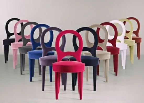 Разноцветные стулья Dinaters оригинального дизайна Разноцветные стулья Dinaters оригинального дизайна