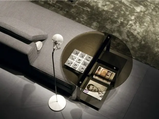 Круглый дизайнерский журнальный столик Minotti