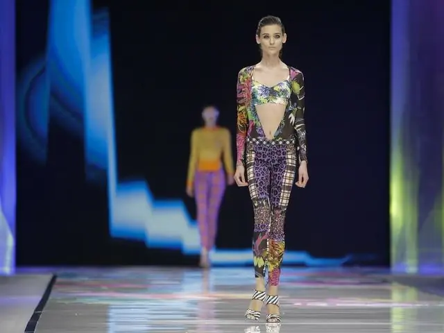 Коллекция женских комбинезонов Roberto Cavalli Коллекция женских комбинезонов Roberto Cavalli