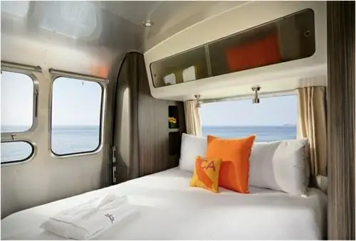 элегантная спальня Airstream Go элегантная спальня Airstream Go