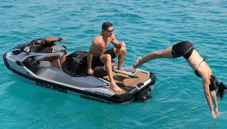 Seadoo-2018-реактивная-сравнение-рыба-про-2019