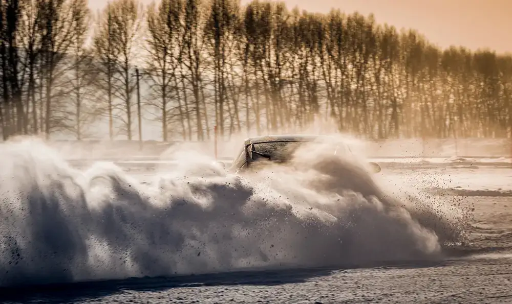 Porsche Ice Experience: фотограф Кай Хартманн сделал потрясающий снимок в Северном Китае, Внутренняя Монголия