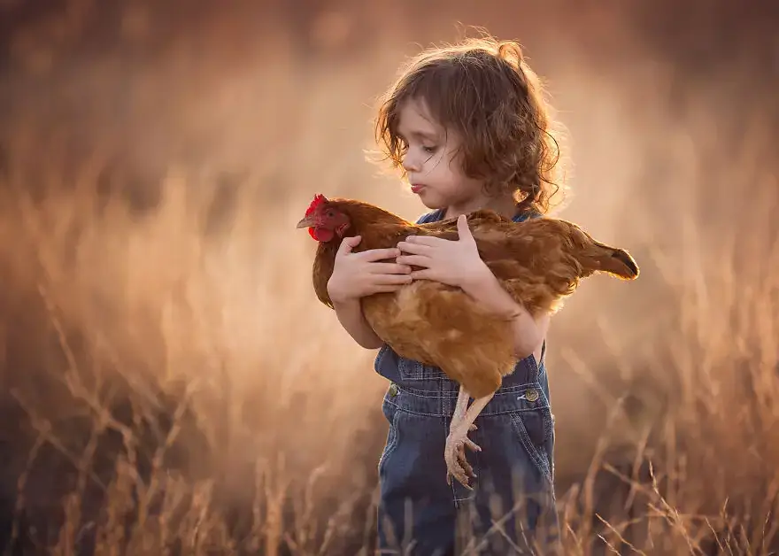 Лиза Холлоуэй: детские фотографии с сельскохозяйственными животными