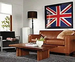 Сильный классический кожаный диван от Room & Board Сильный классический кожаный диван от Room & Board