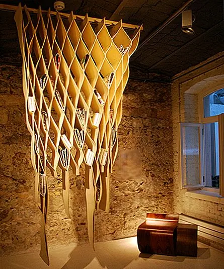 Это Bookwave Hanging Storage будет выглядеть потрясающе в коммерческом пространстве. Ценник для складской складской книги довольно высок (1 006 фунтов). Это Bookwave Hanging Storage будет выглядеть потрясающе в коммерческом пространстве. Ценник для складской складской книги довольно высок (1 006 фунтов).