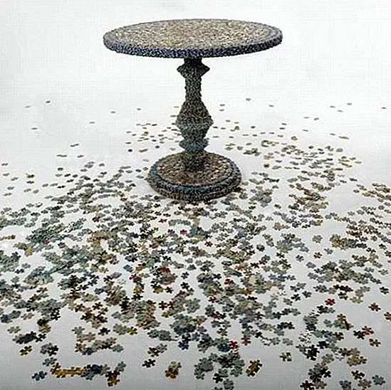 Кофейный столик Missing Pieces
