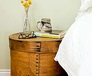 Добавьте немного очарования в свою спальню с уникальным тумбочкой DIY