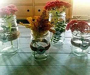Quick DIY Mason Jars and Twine Fall Centerpieces Quick DIY Mason Jars and Twine Fall Centerpieces