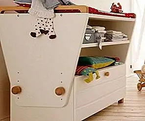 Стол для переодевания Oviella для детской комнаты