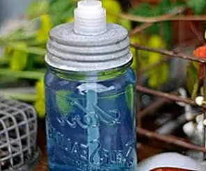 DIY мыльные диспенсеры из повседневных предметов DIY мыльные диспенсеры из повседневных предметов