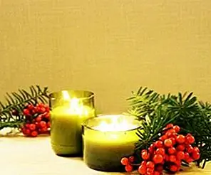 Идея рождественского подарка DIY: свечка стеклянной бутылки