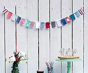 DIY Red, White и Blue Fabric Garland DIY Red, White и Blue Fabric Garland