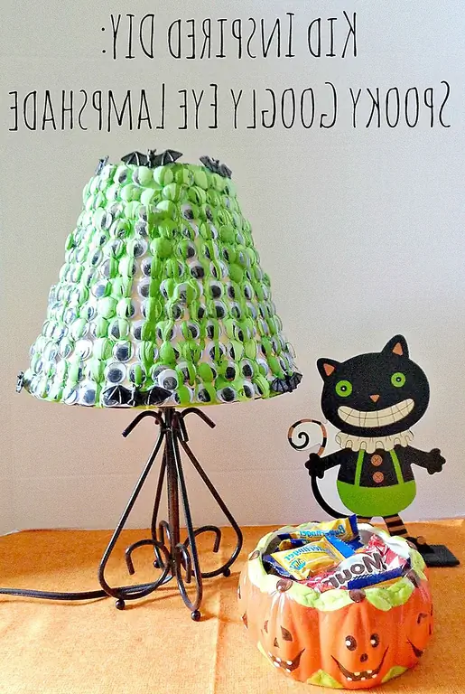 Дети вдохновили DIY: Spooky Googly Eye Lampshade
