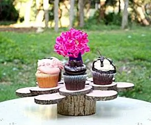 DIY Rustic Wood Cake Stand