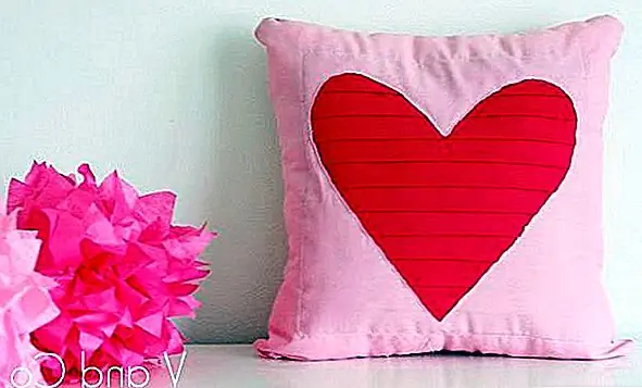Покажите свою любовь с сердечной подушкой - 7 проектов DIY