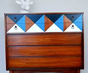 Современные костюмеры Mid-Century получают индивидуальные макияжи DIY