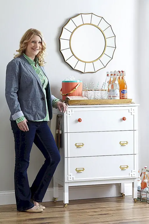 Белый IKEA Dresser Hacks and Transformations