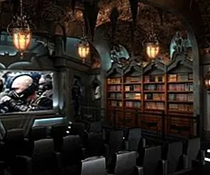 Тематический домашний кинотеатр «Темный рыцарь» Тематический домашний кинотеатр «Темный рыцарь»