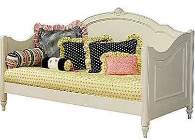 Кушетка похожа на диван, и он удобен, как кровать. Кроме того, есть опция trundle, которая позволяет вам держать дополнительную кровать под ногами. Этот не включен. Кровать очень прочная и безопасная, с ручной отделкой, которая защищает древесину. Кушетка похожа на диван, и он удобен, как кровать. Кроме того, есть опция trundle, которая позволяет вам держать дополнительную кровать под ногами. Этот не включен. Кровать очень прочная и безопасная, с ручной отделкой, которая защищает древесину.