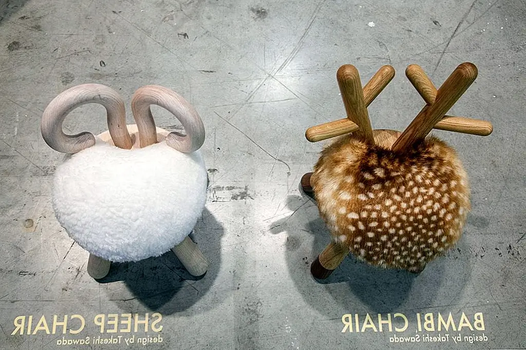 Невозможно игнорировать крайнюю симпатичность стула Bambi и Sheep независимо от вашего возраста. Эти пушистые вещи были спроектированы Такеши Савадой, и они идеальные функциональные предметы мебели или дружелюбные спутники для детских комнат, хотя ни один взрослый не может сопротивляться им. Эти маленькие стулья могут добавить приветствие в любом месте.