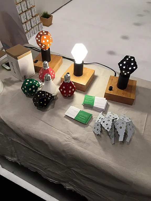 Nanoleaf: Забавная лампочка, революционирующая Eco Lighting