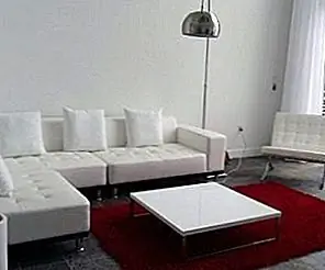 Элегантный секционный диван White Phantom Элегантный секционный диван White Phantom