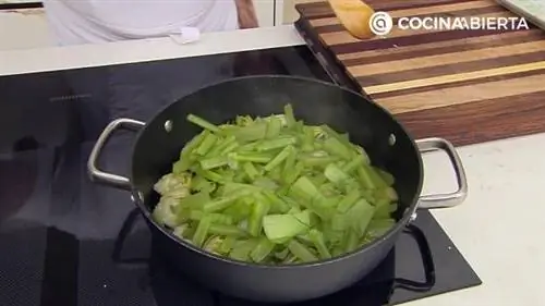 Бораго и артишоки с картофельным кремом