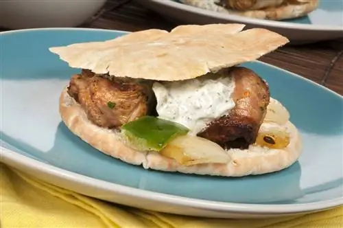 Шашлык из баранины с цацики