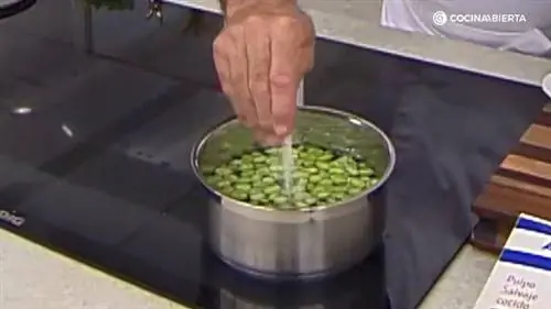 Шаг 1 Жареный осьминог с овощами и нутом Шаг 1 Жареный осьминог с овощами и нутом