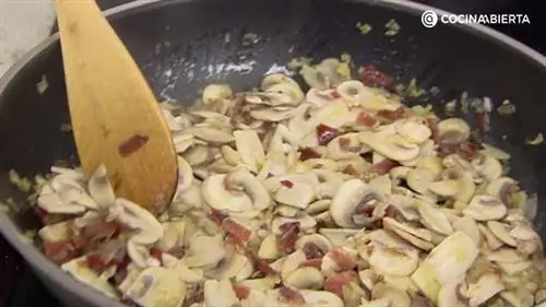 Хвост хека, фаршированный кавой Хвост хека, фаршированный кавой