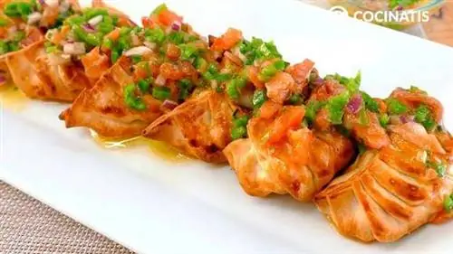 Пельмени с копченым лососем