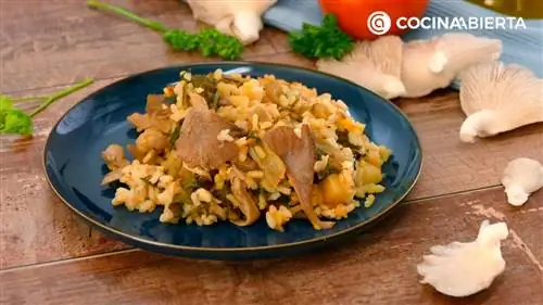 Рис с мангольдом и грибами, вкусное блюдо, которое очень легко приготовить
