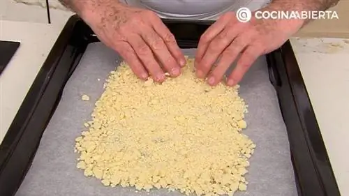 Крамбл из красных фруктов (клубника и малина), самый простой рецепт от Карлоса Аргиньяно - шаг 4