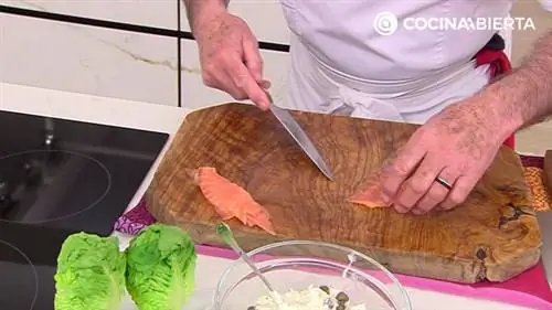 Салат из фаршированных листьев Салат из фаршированных листьев