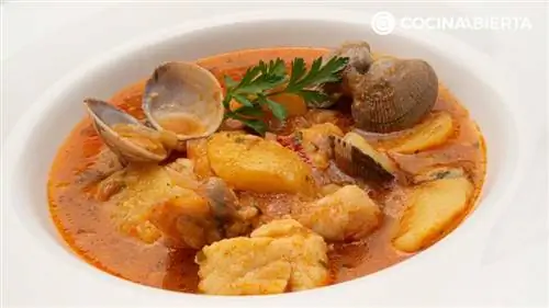 Suquet de Peix от Карлоса Аргиньяно, традиционное рыбное рагу каталонской кухни. Suquet de Peix от Карлоса Аргиньяно, традиционное рыбное рагу каталонской кухни.