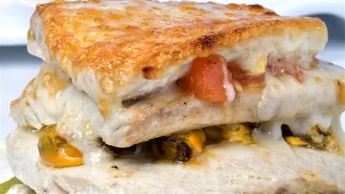Мильфей из тунца три вкуса Мильфей из тунца три вкуса