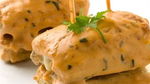 Картон с начинкой из ветчины и сыра Картон с начинкой из ветчины и сыра