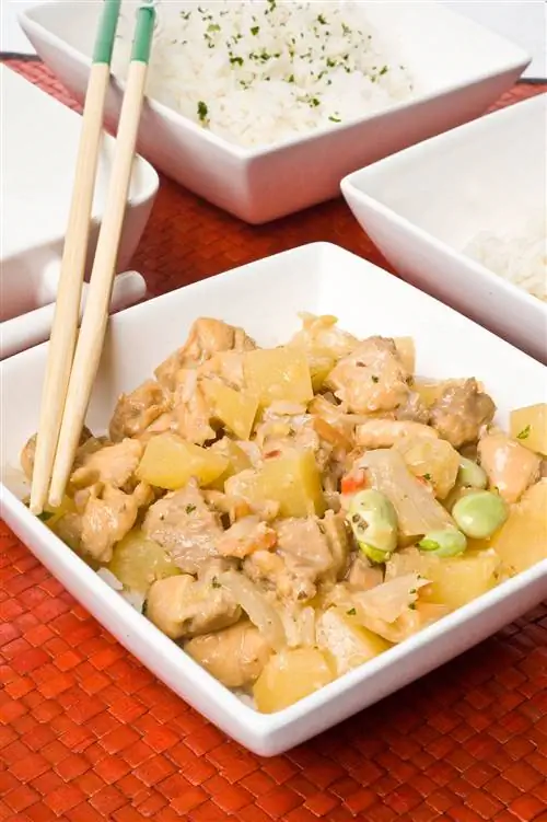 Тайская курица Мадсаман Тайская курица Мадсаман