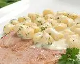 Ветчина с картофельными клецками в соусе рокфор Ветчина с картофельными клецками в соусе рокфор