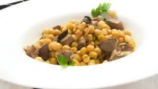 Куриная печень с нутом Куриная печень с нутом