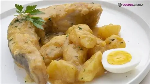 Угорь в шафрановом соусе от Карлоса Аргиньяно (тушеное мясо из морепродуктов)