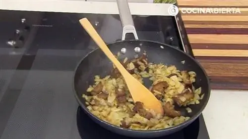 Угорь в шафрановом соусе