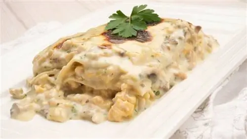 Куриная лазанья с грибами Бешамель