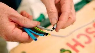 Как выполнить электрическое соединение с помощью термоусадочной трубки