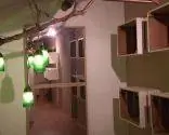 минималистская спальня с гардеробной - зеркальные светильники минималистская спальня с гардеробной - зеркальные светильники