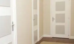 избегать коридора