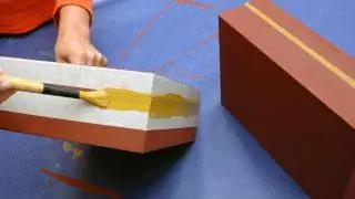 Превратите табуретку в предмет мебели для зала - Шаг 2