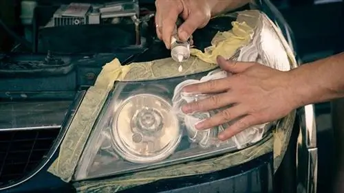 Как отполировать фары автомобиля зубной пастой Как отполировать фары автомобиля зубной пастой