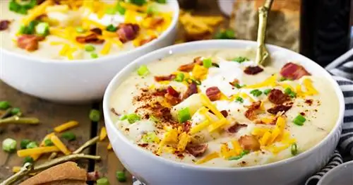Как приготовить суп из запеченного картофеля с начинкой